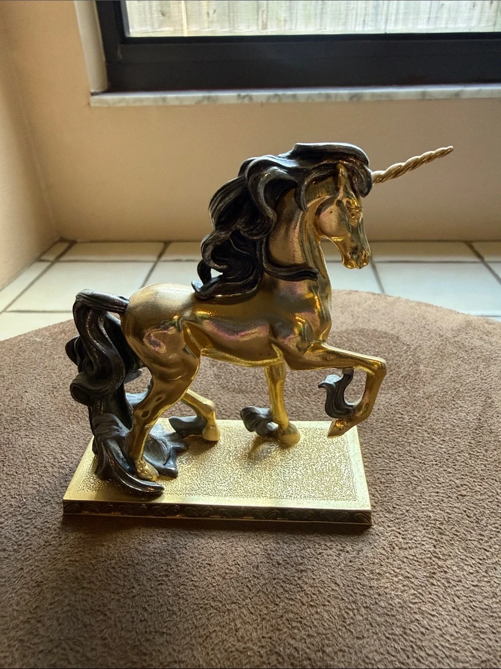 Franklin Mint Multicolor Unicorn Figurine Shelf Display